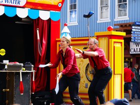 leap-frog-sword-juggling_4911286145_o.jpg