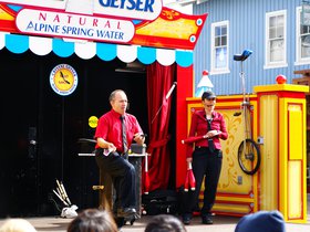sword-juggling_4911281873_o.jpg