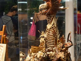 bald-eagle-bread-sculpture_4933605191_o.jpg