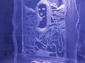 mona-lisa-ice-sculpture_4934207242_o.jpg