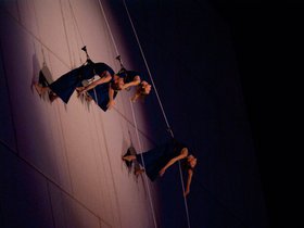 wall-dancing_5047126429_o.jpg
