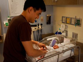 daddy-changing-diapers_8064367874_o.jpg