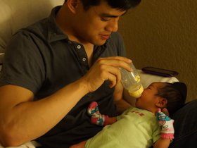 daddy-on-feeding-duty_8064379825_o.jpg